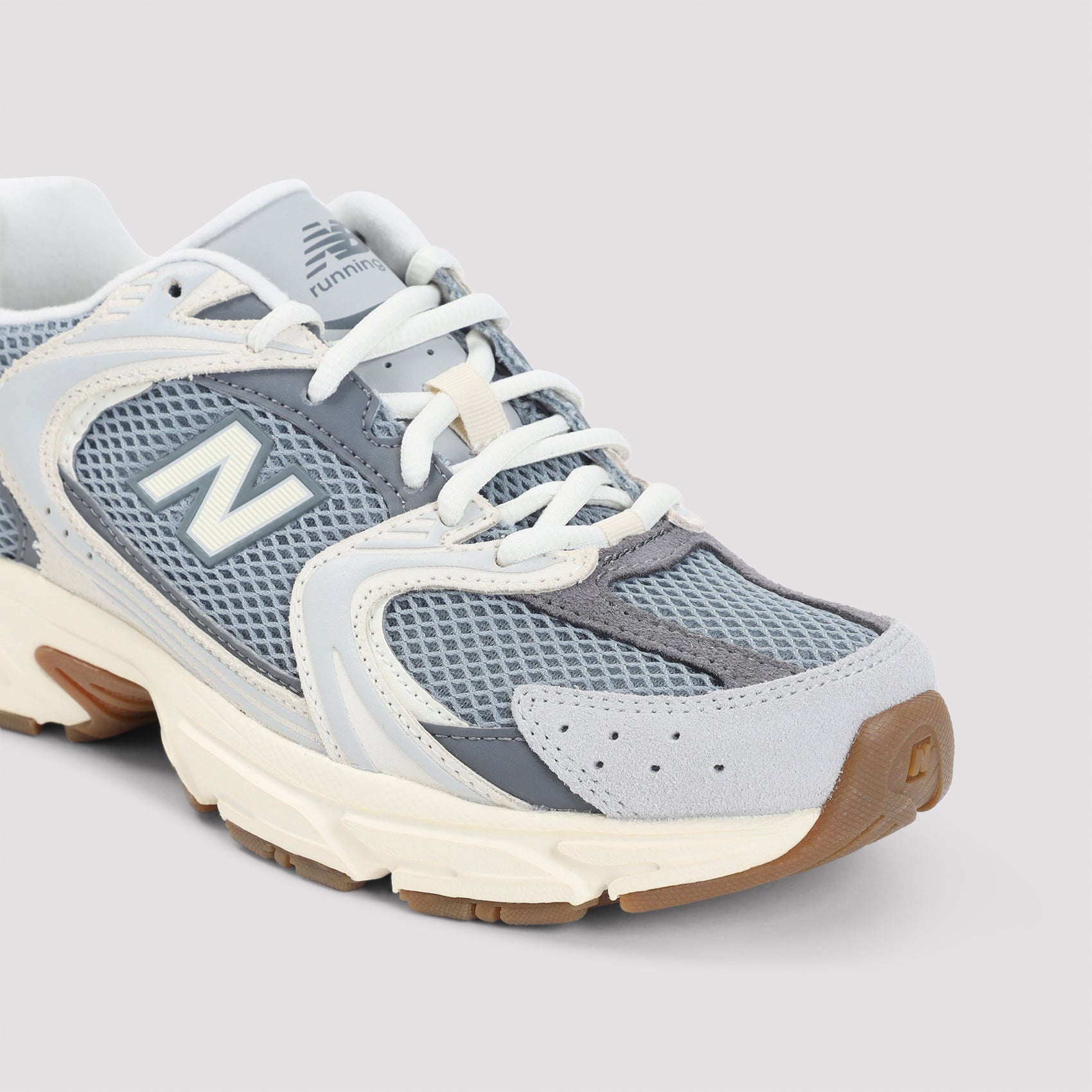 530 Sneakers