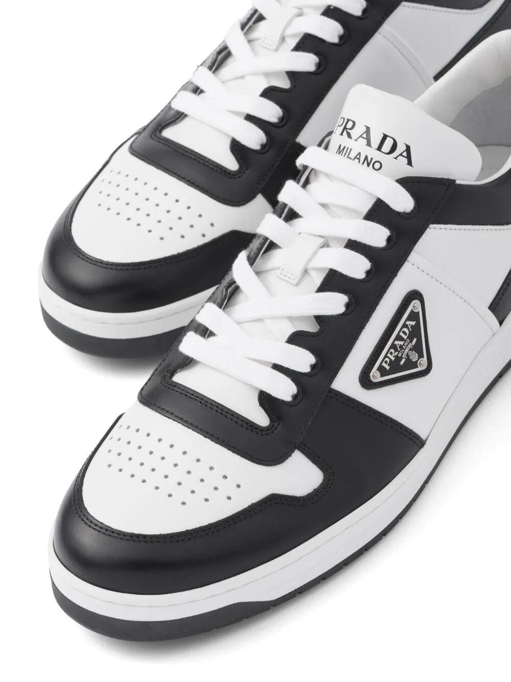 DOWNTOWN TWO-TONE LEATHER SNEAKERS