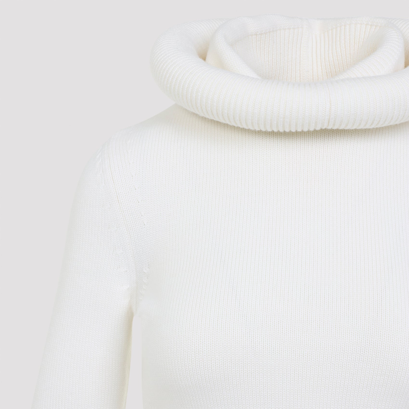 Hooded Pullover