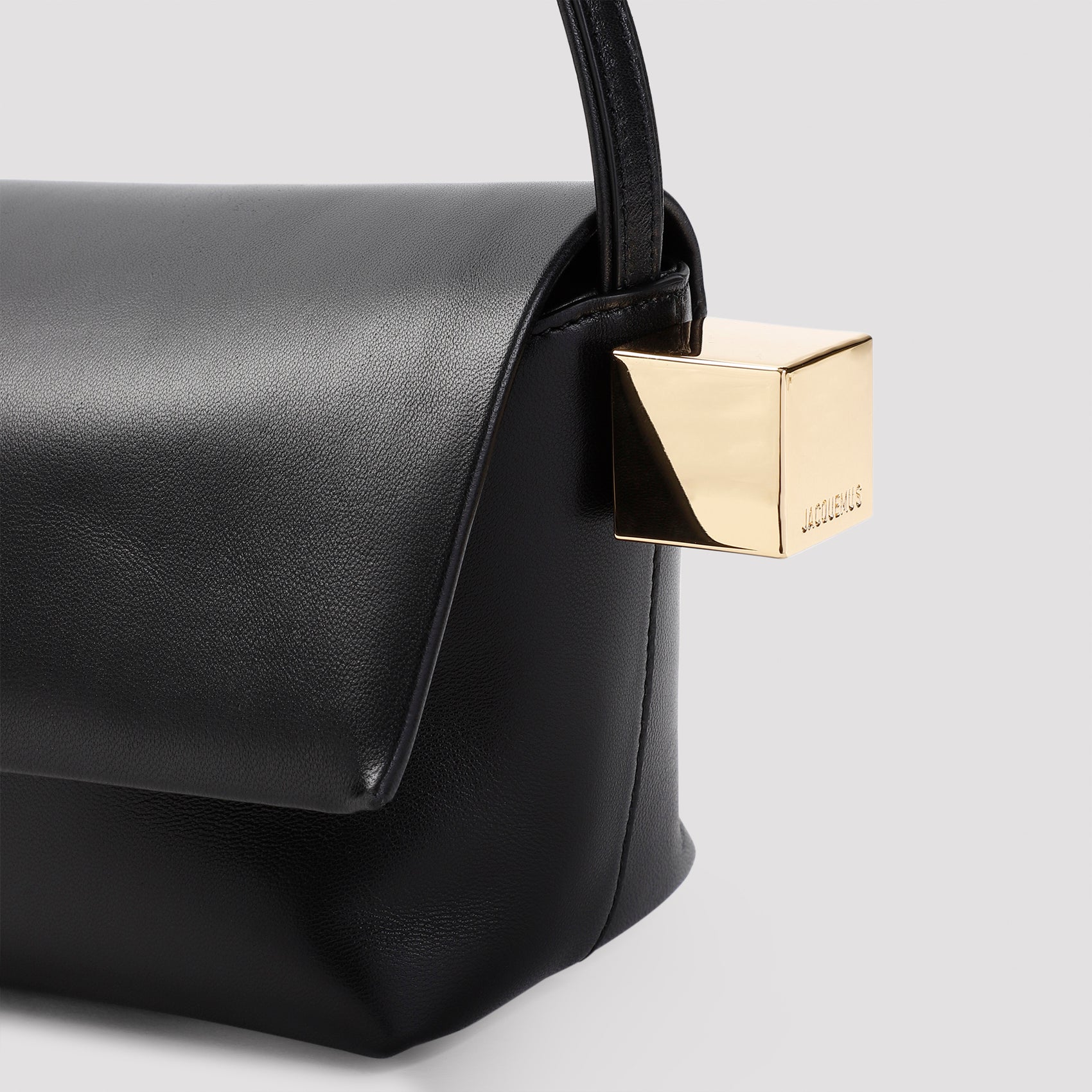 Le Rond Carre Handbag