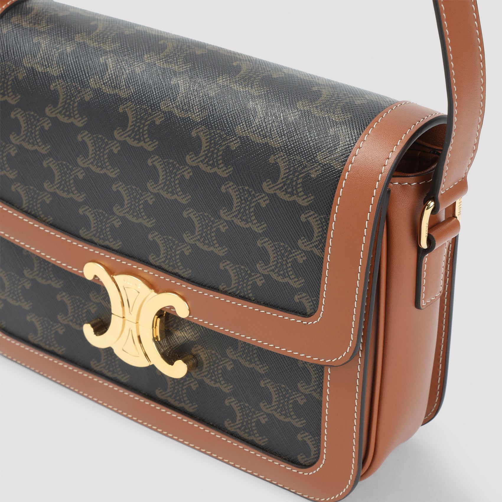 Classique Triomphe Shoulder Bag