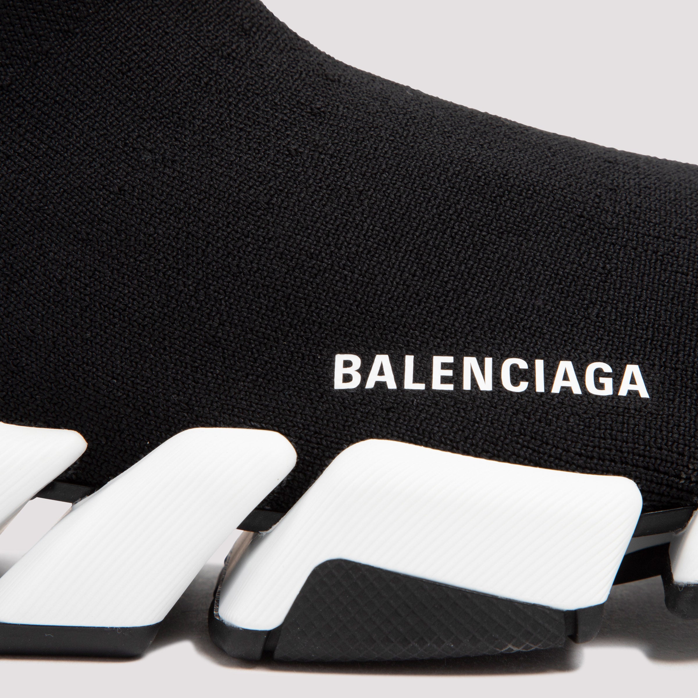 Speed 2.0 Sneakers