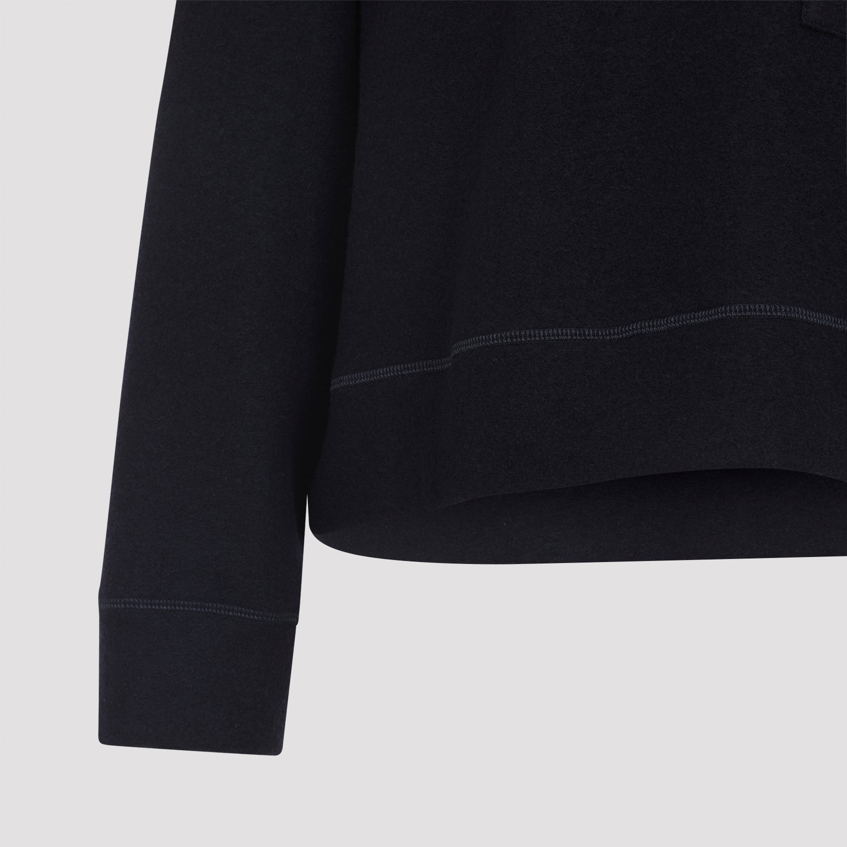 124 Hn Long Sleeves Sweatshirt