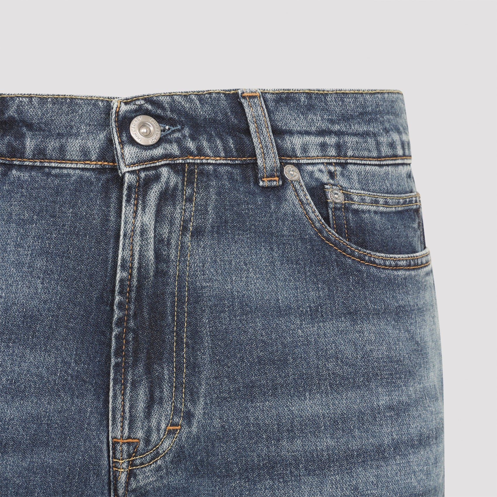 Carlson Cut Jeans