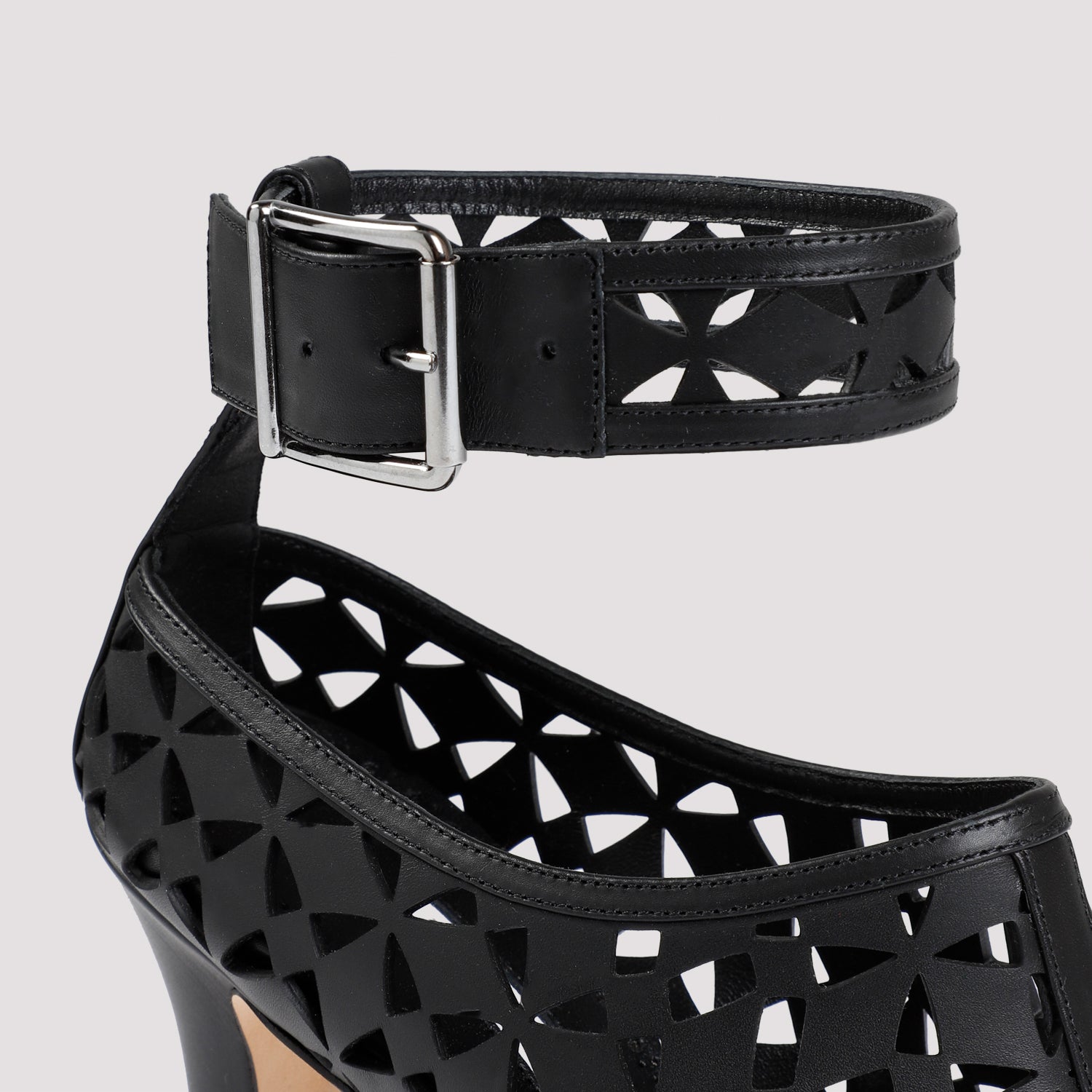 Tingah 105 Sandals