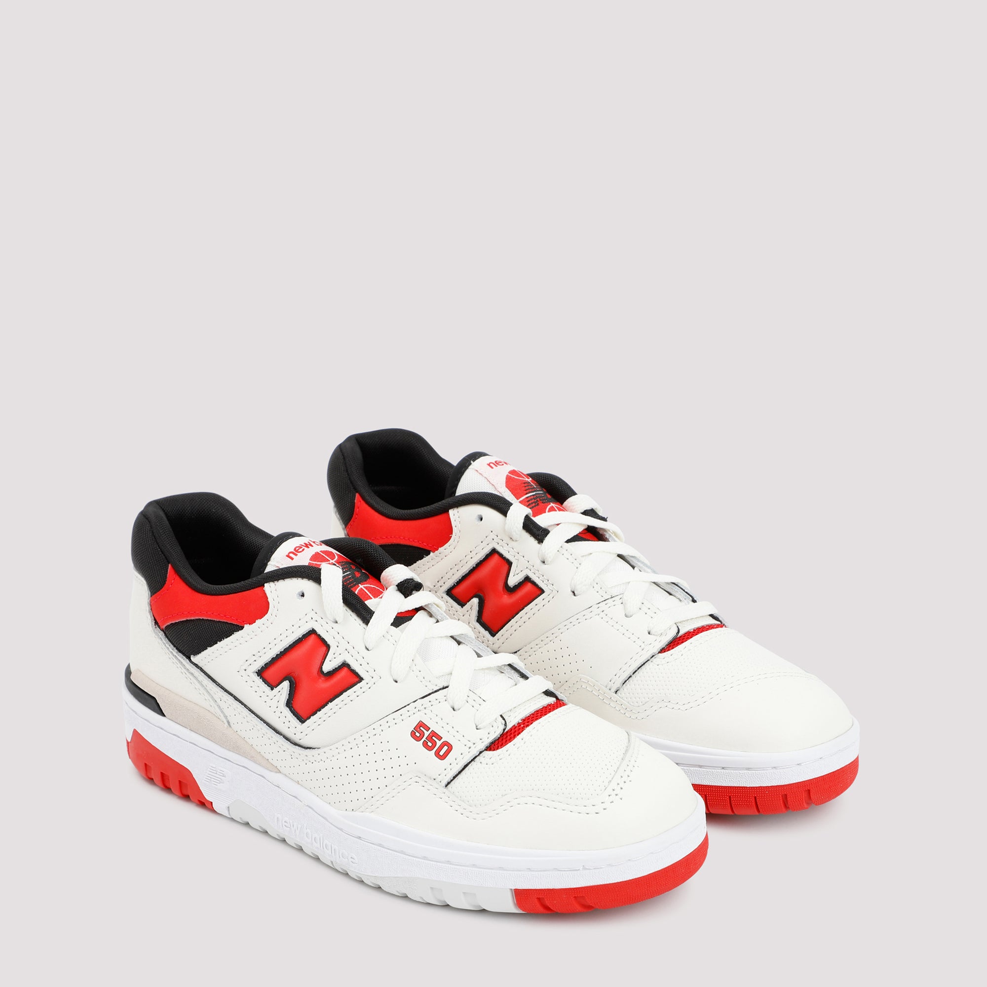 550 Premium Leather Sneakers