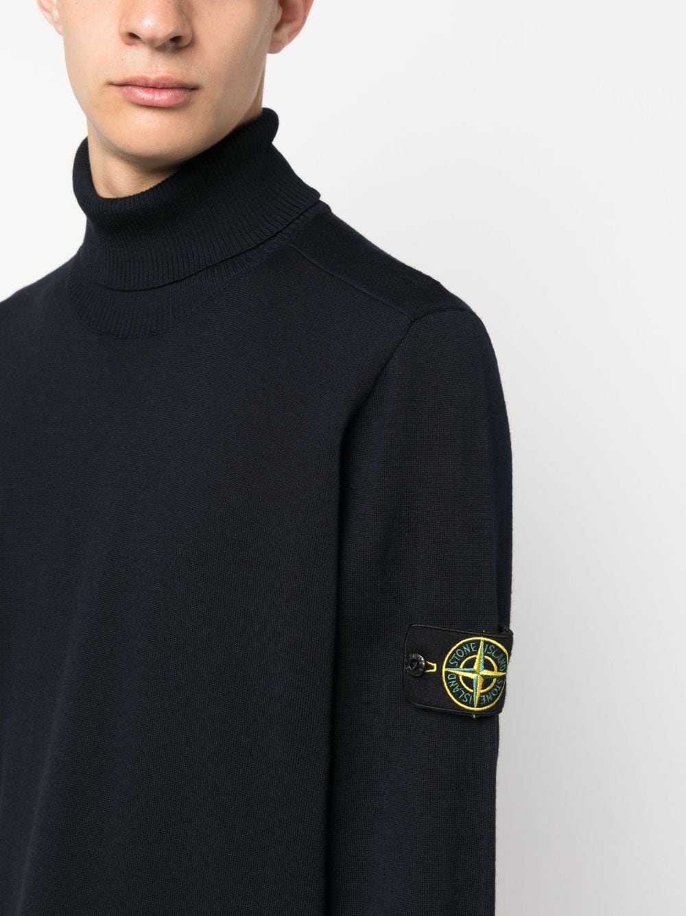 ROLL-NECK FINE KNIT WOOL JUMPER