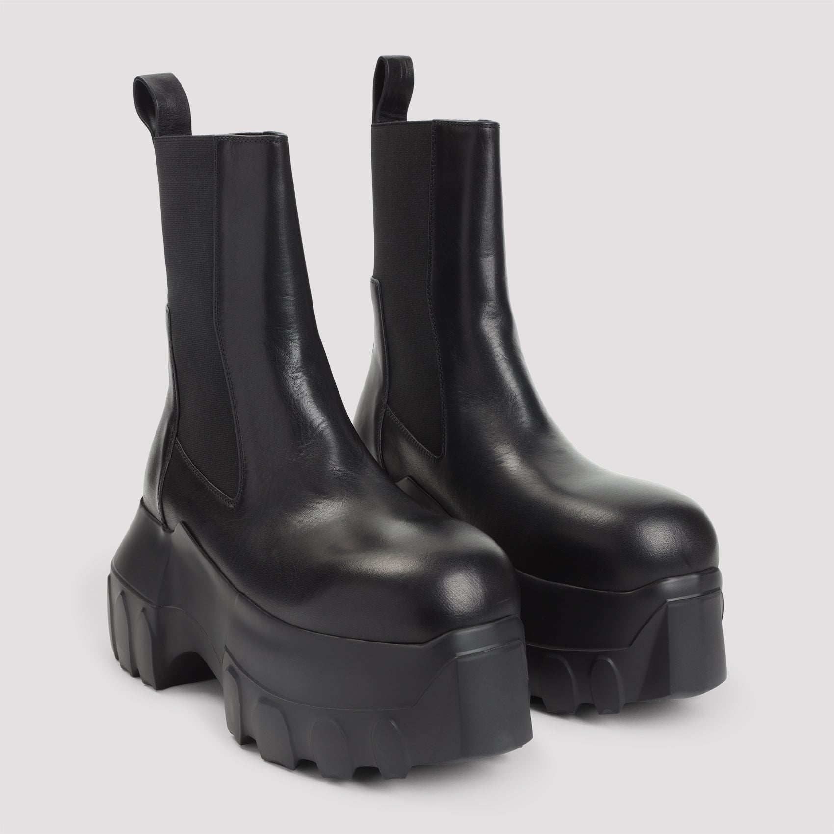 Beatle Mega Tractor Boots