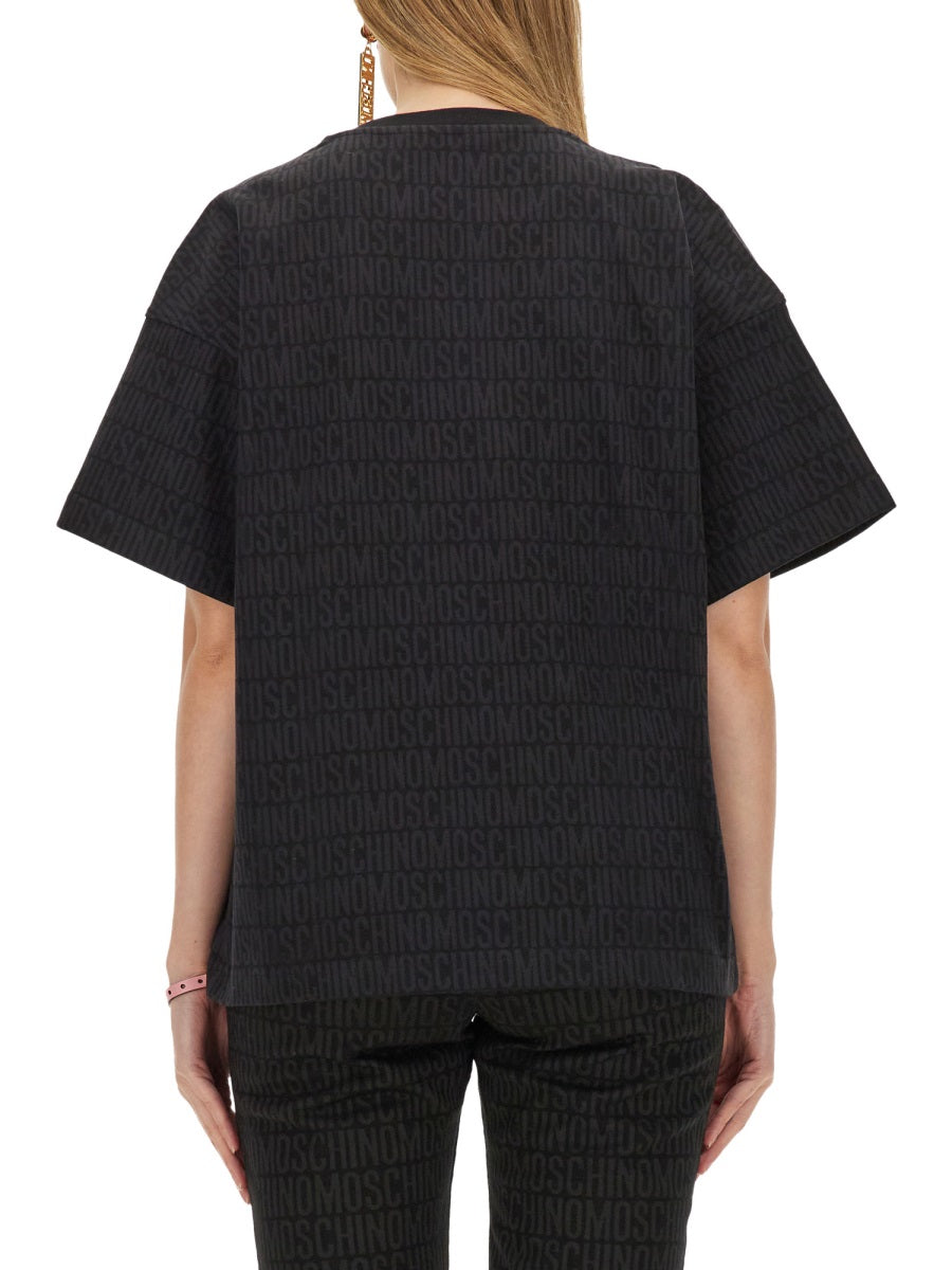 T-SHIRT WITH LOGO