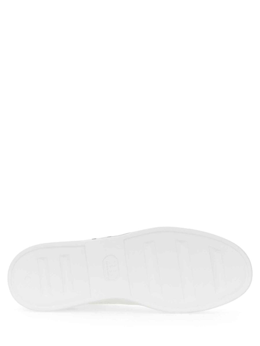 SNEAKER WITH LOGO