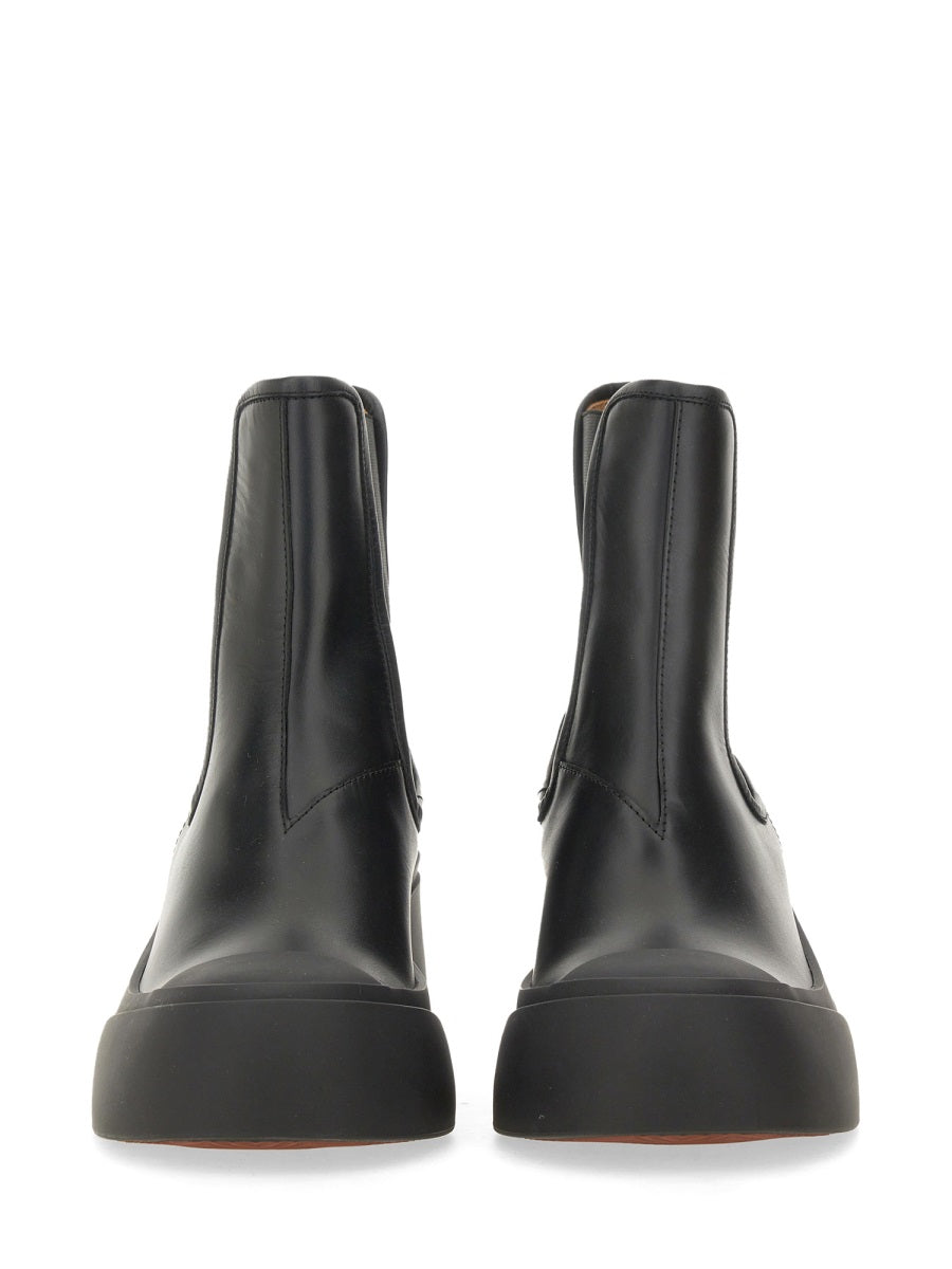 LEATHER BOOT