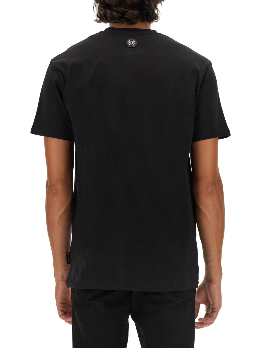 T-SHIRT WITH LOGO
