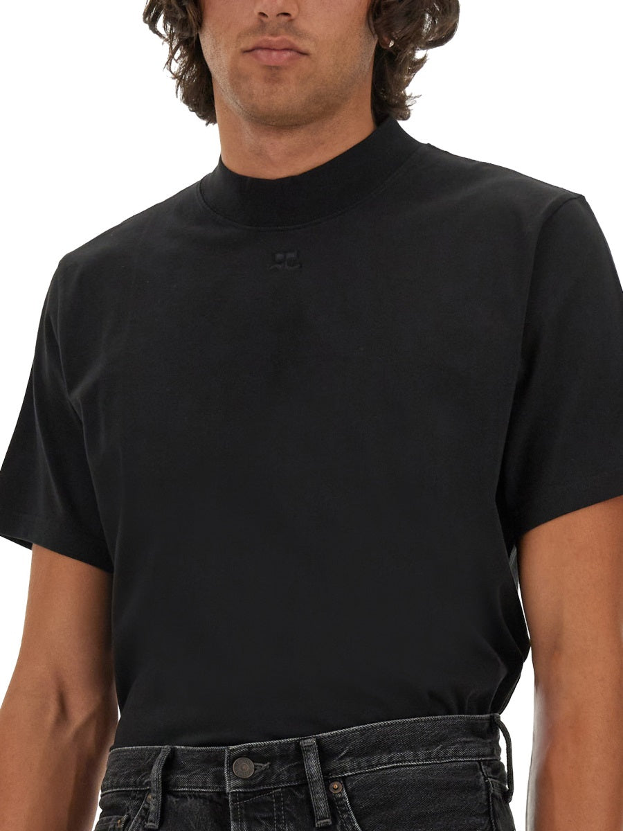 T-SHIRT WITH LOGO