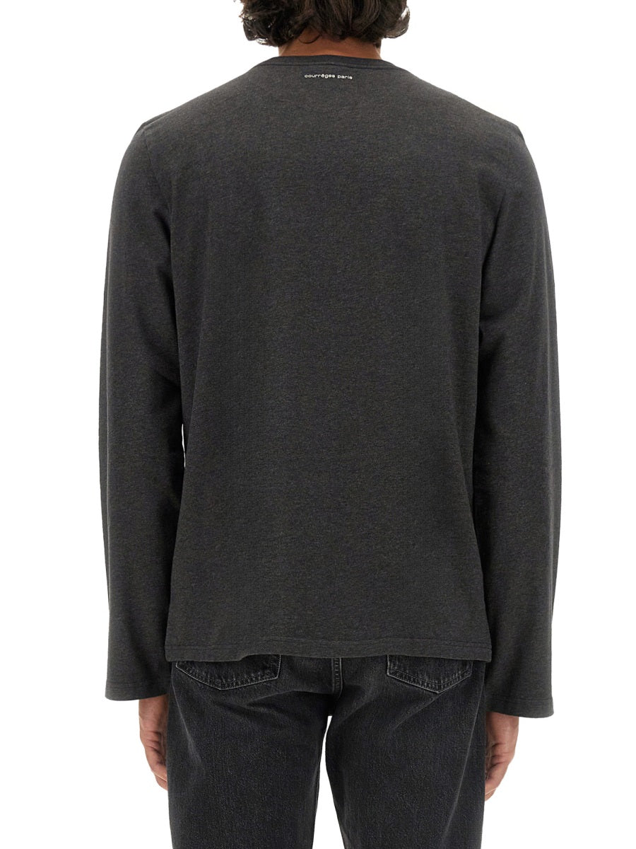 T-SHIRT WITH LOGO