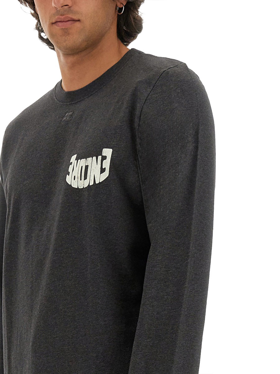 T-SHIRT WITH LOGO
