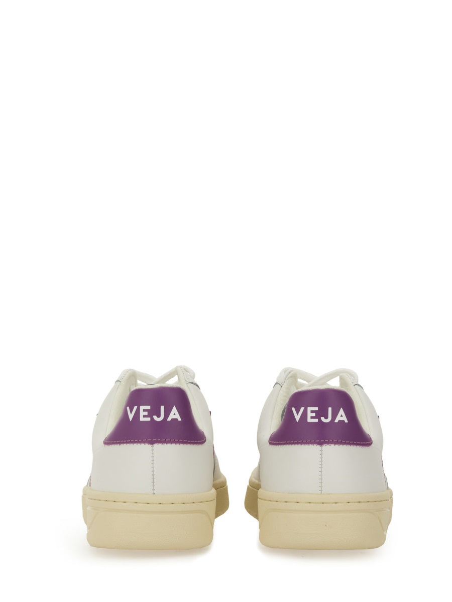 SNEAKER "V-12"