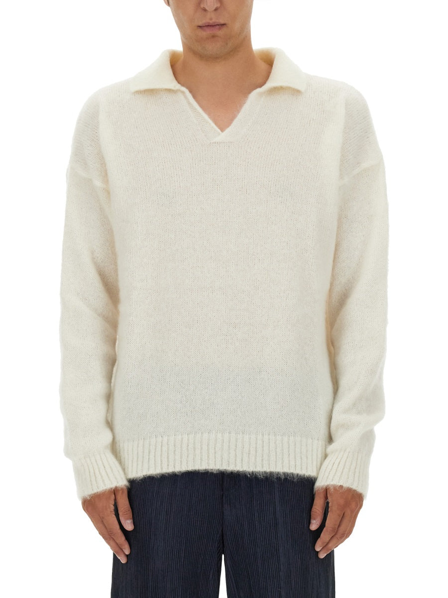 KNITTED POLO.