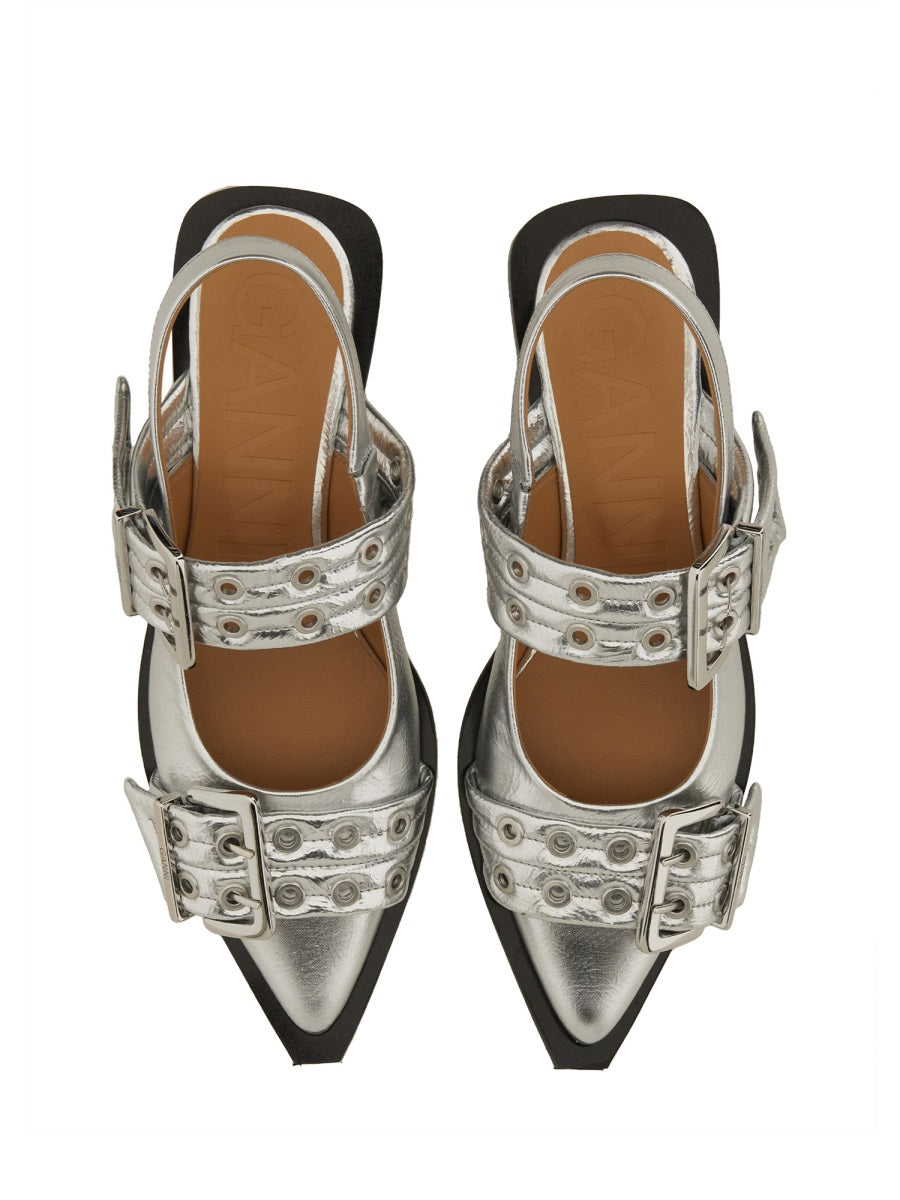 BALLERINA WITH BUCKLE