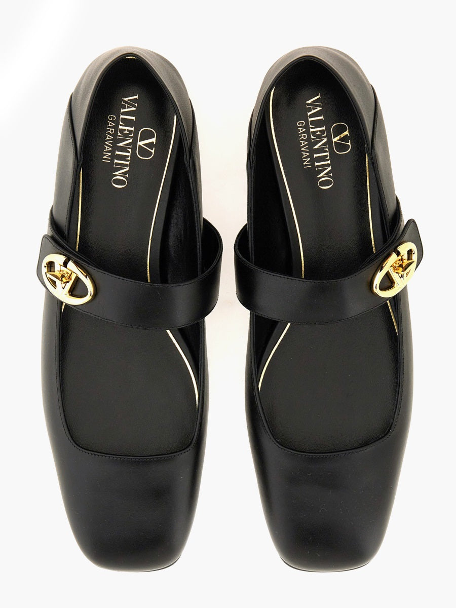 BALLERINA MARY-JANE VLOGO LOCKER