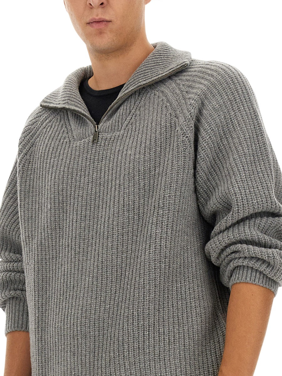 SHIRT WITH ZIP.