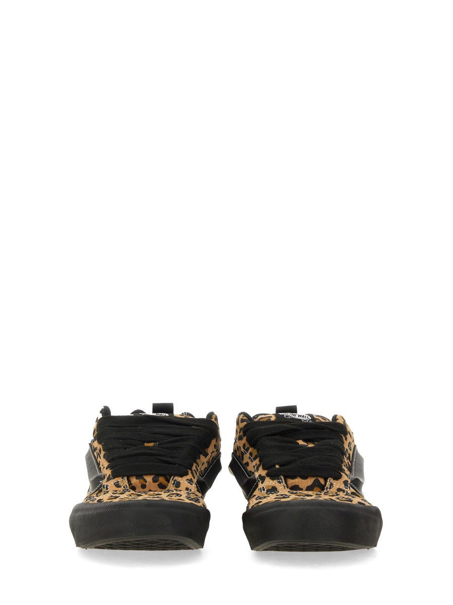 KNU SCHOOL SNEAKER