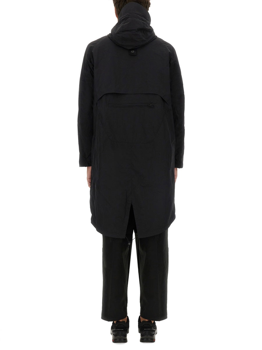NYLON PARKA.