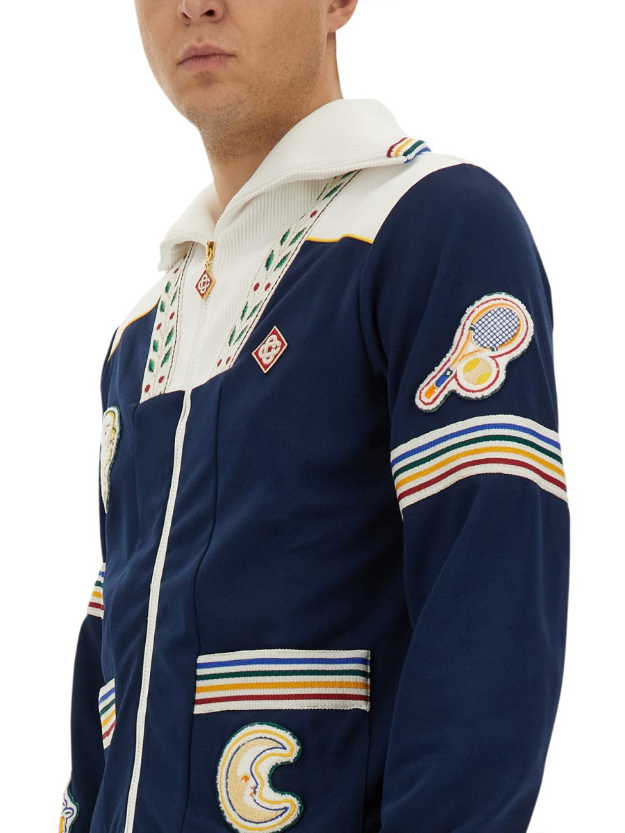 ZIP SWEATSHIRT.