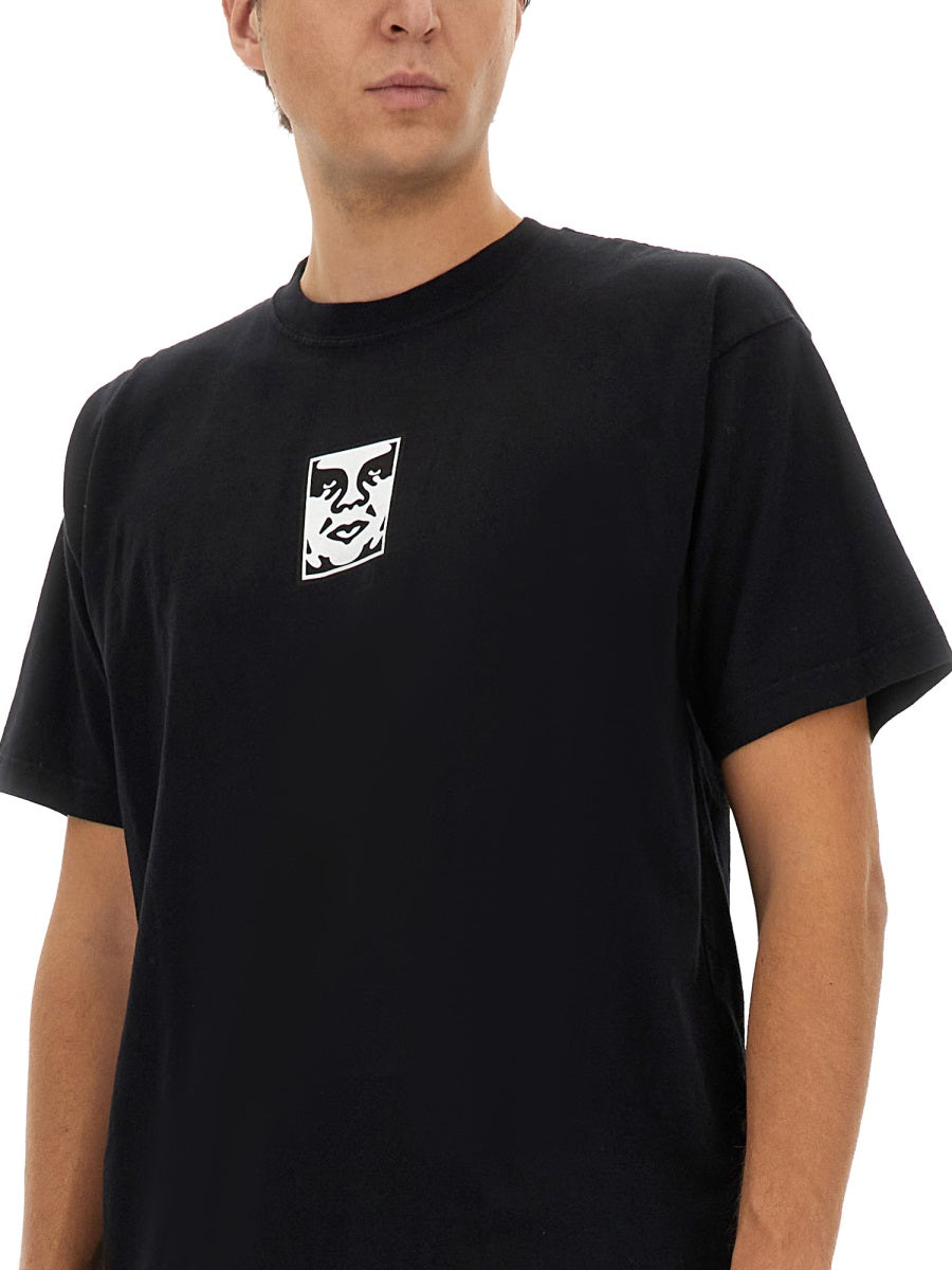 T-SHIRT WITH LOGO