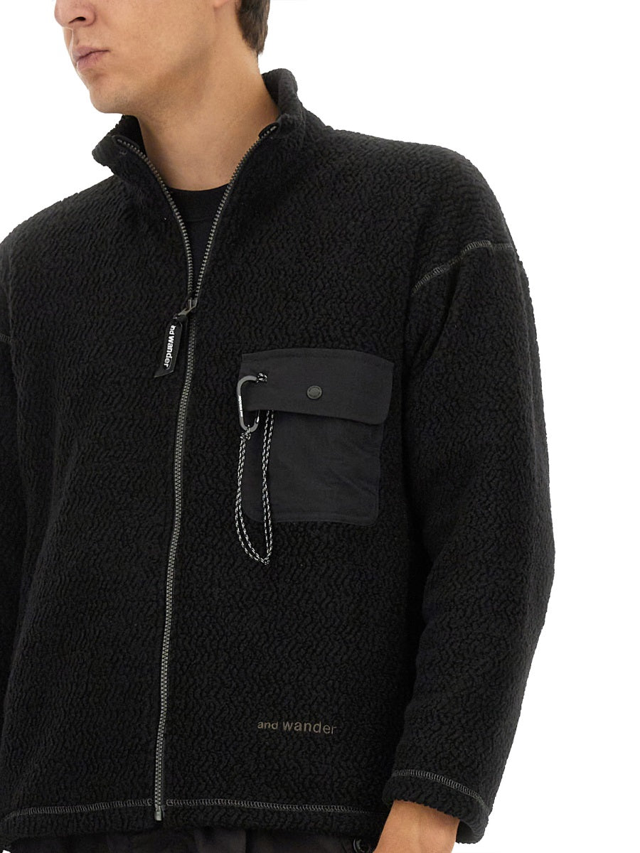PILE SWEATSHIRT.
