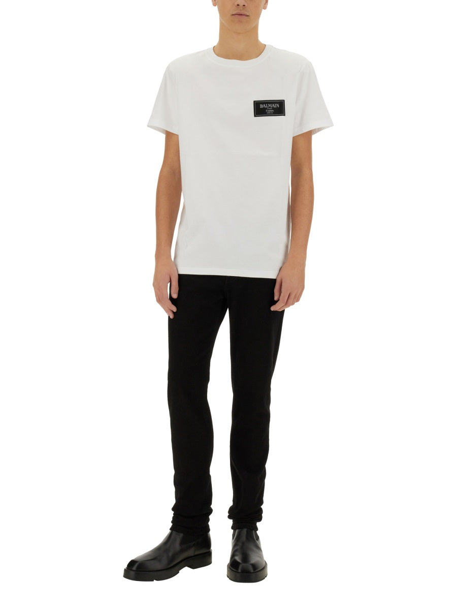 T-SHIRT WITH LOGO