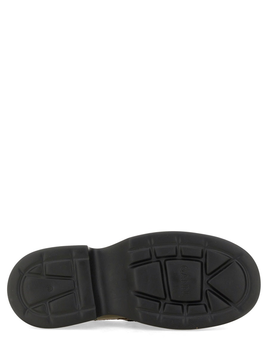 LOAFER WITH LOGO