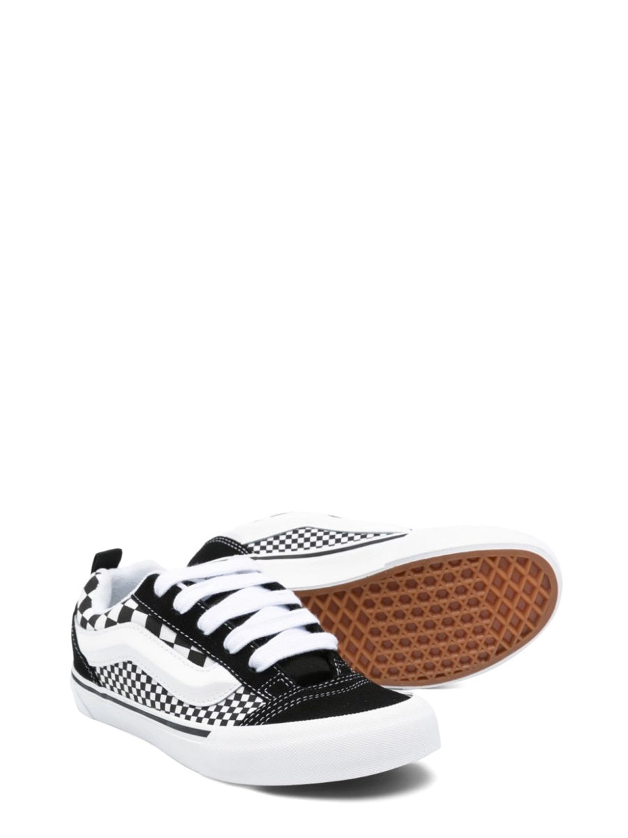 KNU SCHOOL SNEAKER