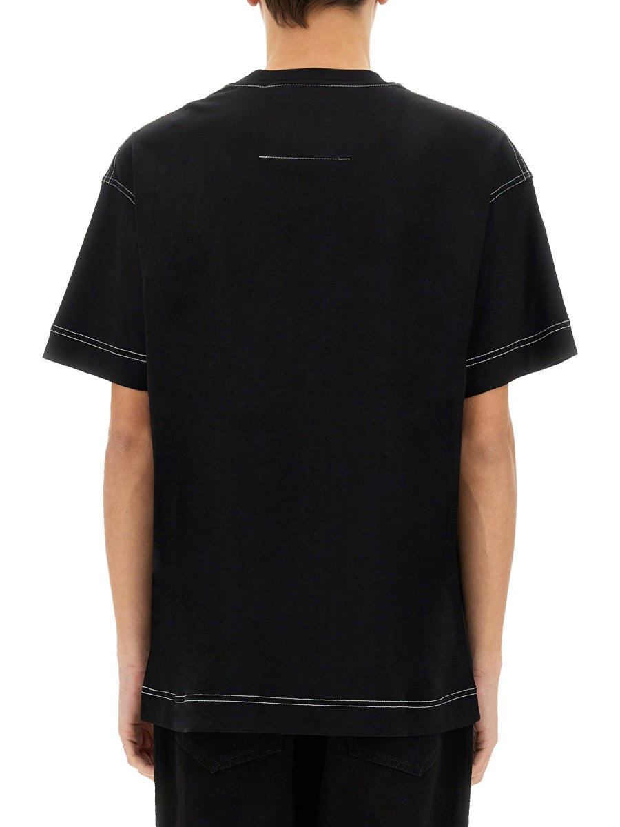 T-SHIRT WITH LOGO