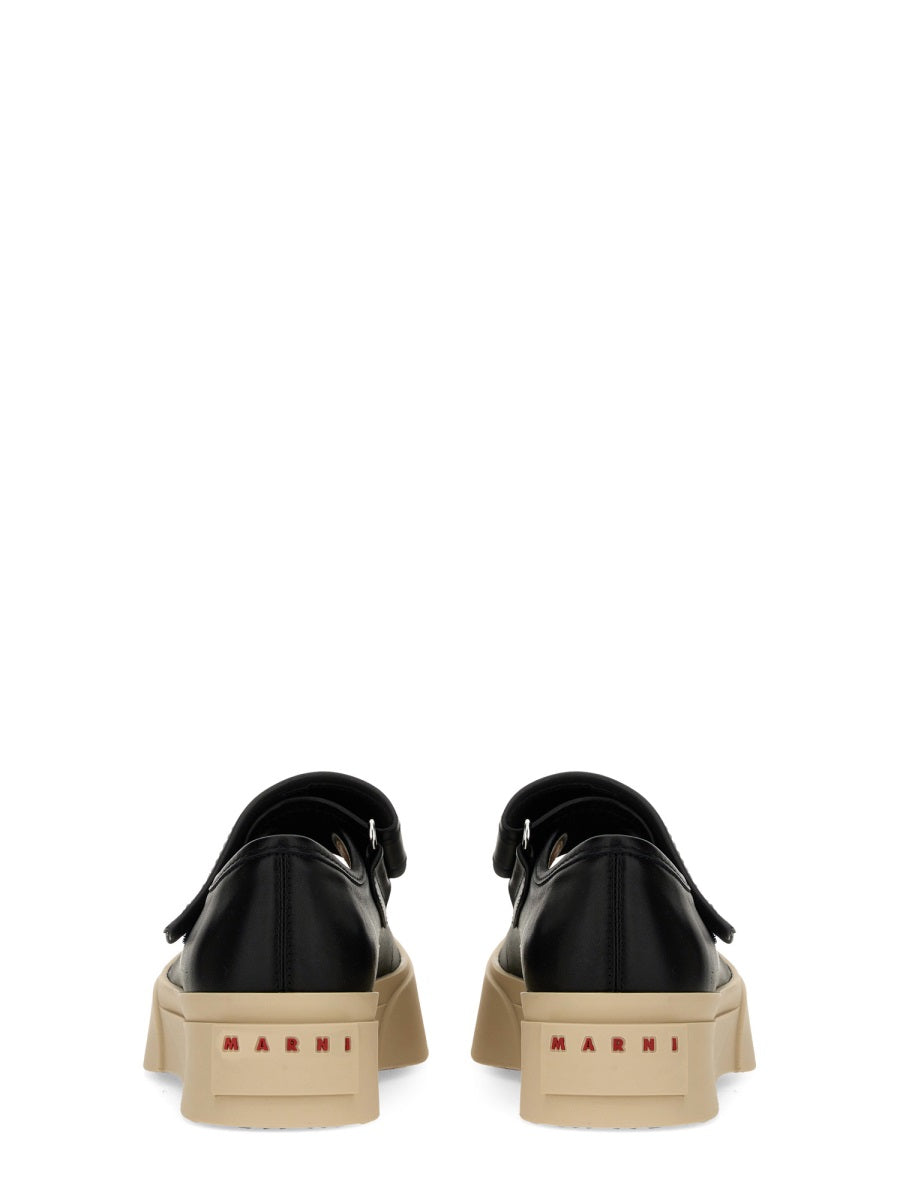 MARY JANE SNEAKER