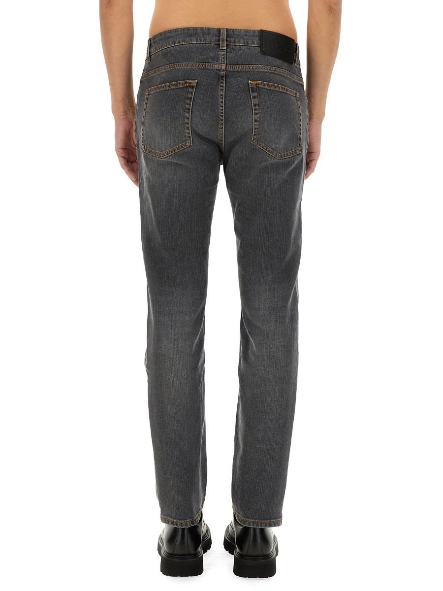 REGULAR FIT JEANS