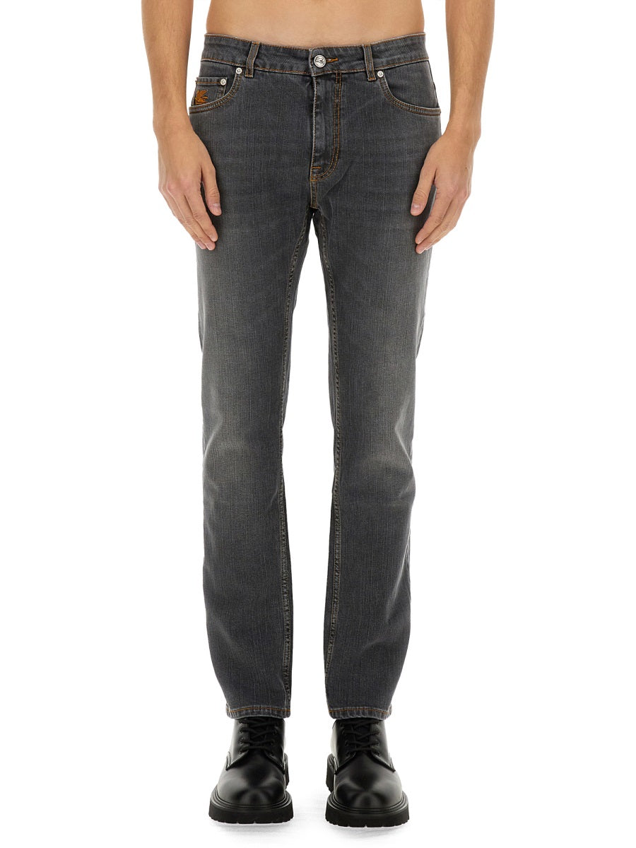 REGULAR FIT JEANS