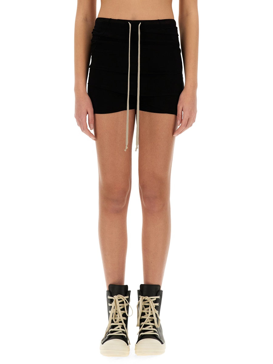 SHORTS WITH ELASTIC