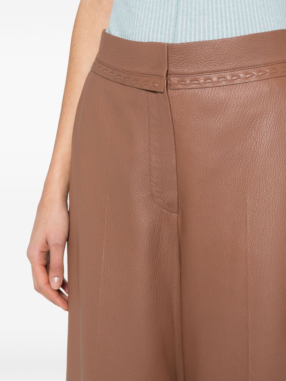 PANTALONI IN PELLE