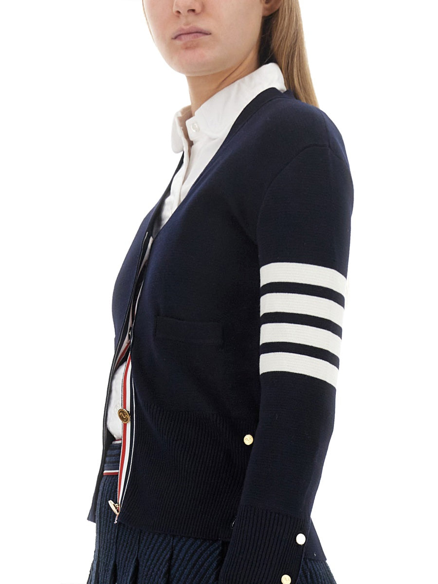 V-NECK CARDIGAN