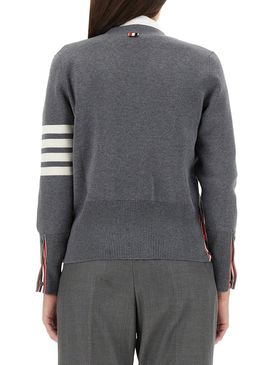 V-NECK CARDIGAN
