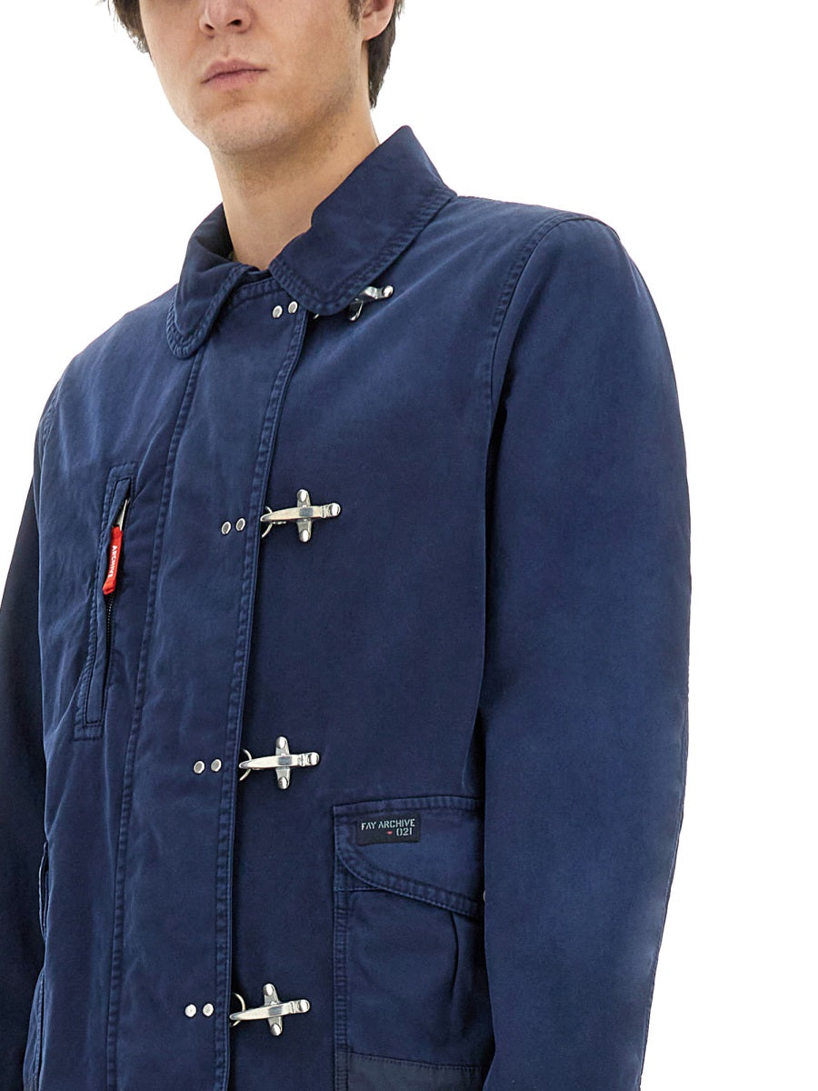 JACKET WITH HOOKS
