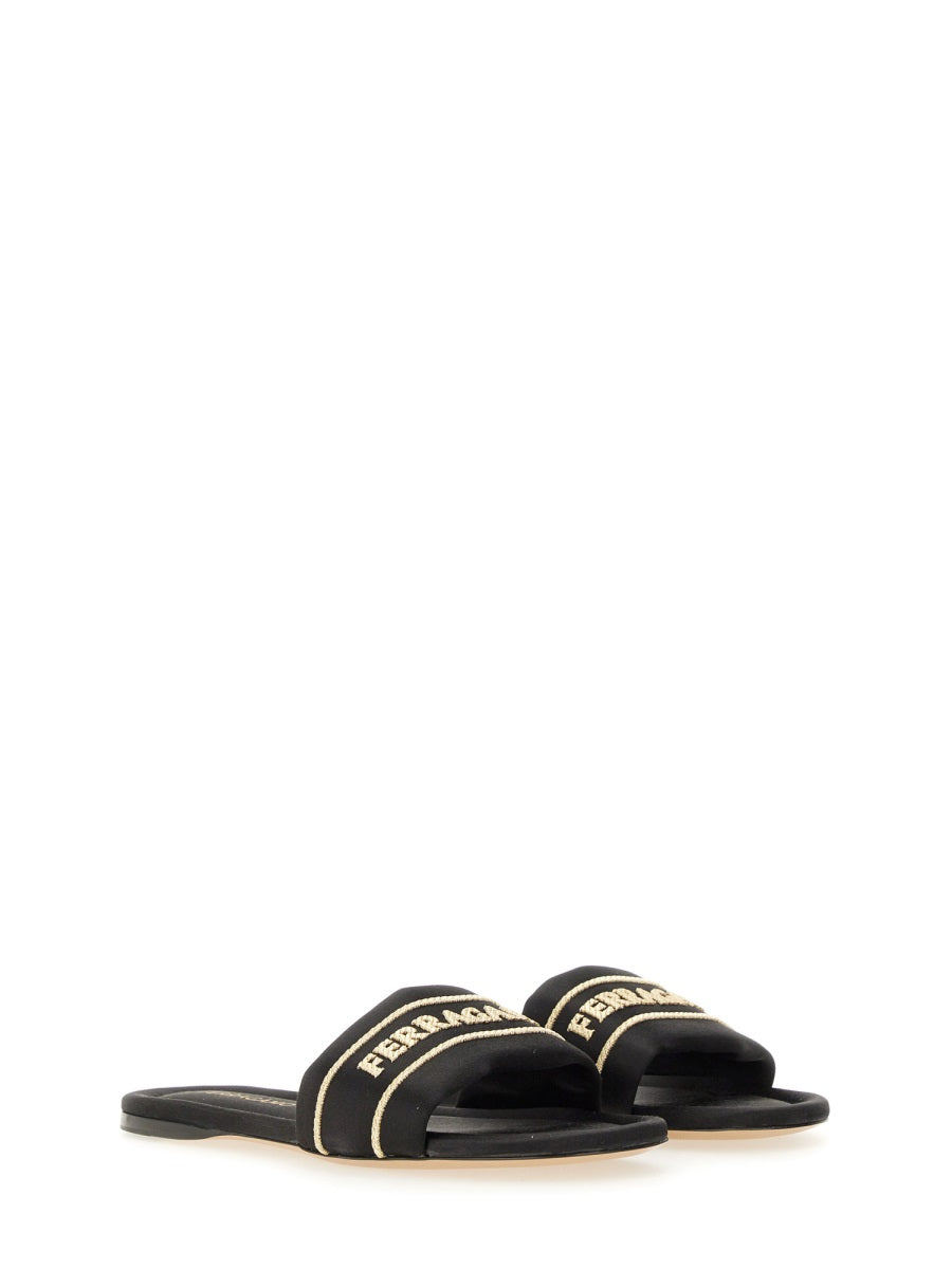 SLIDE SANDAL WITH LOGO