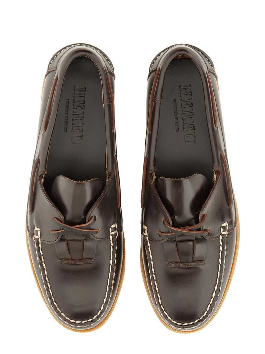 BOAT MOCCASIN