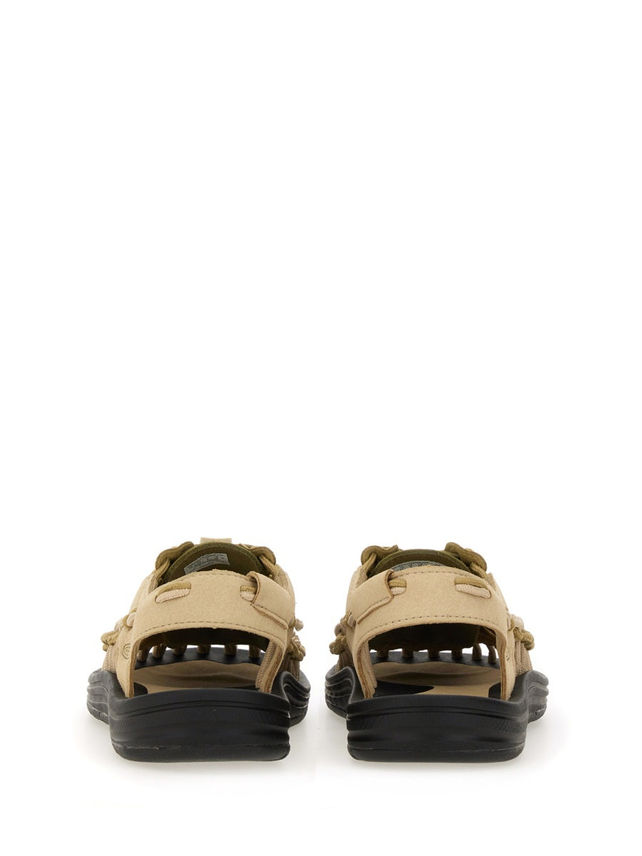 SANDAL "UNEEK"