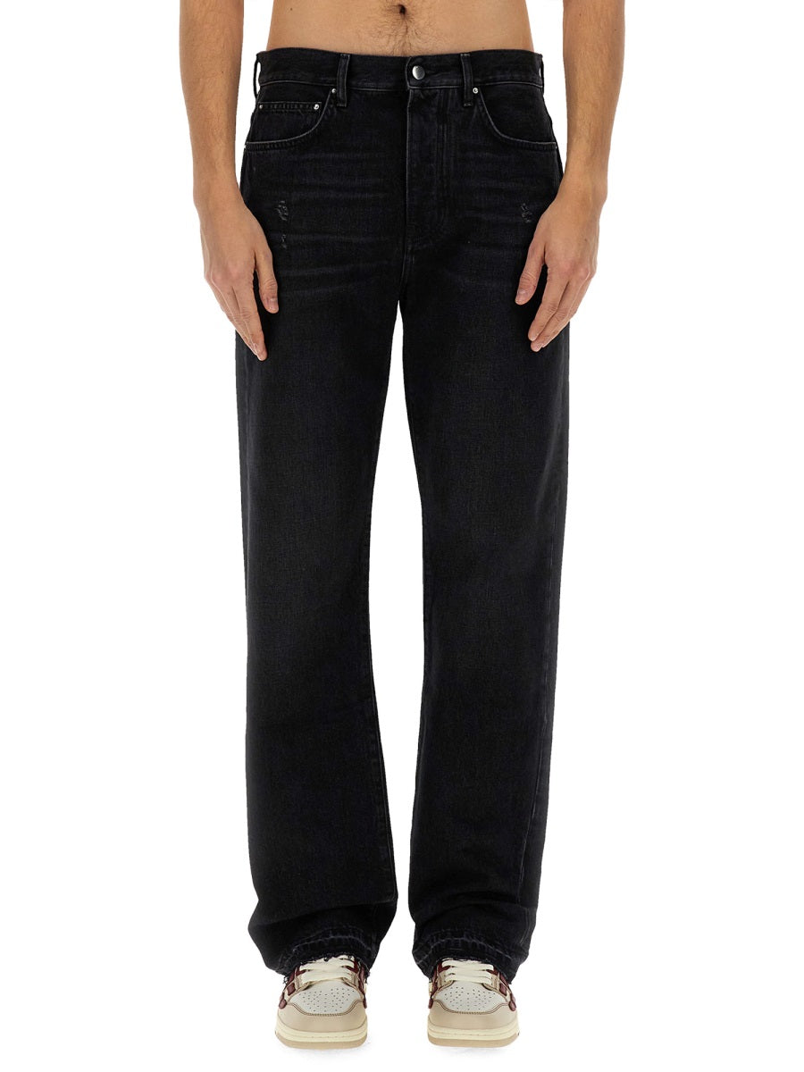 STRAIGHT LEG JEANS