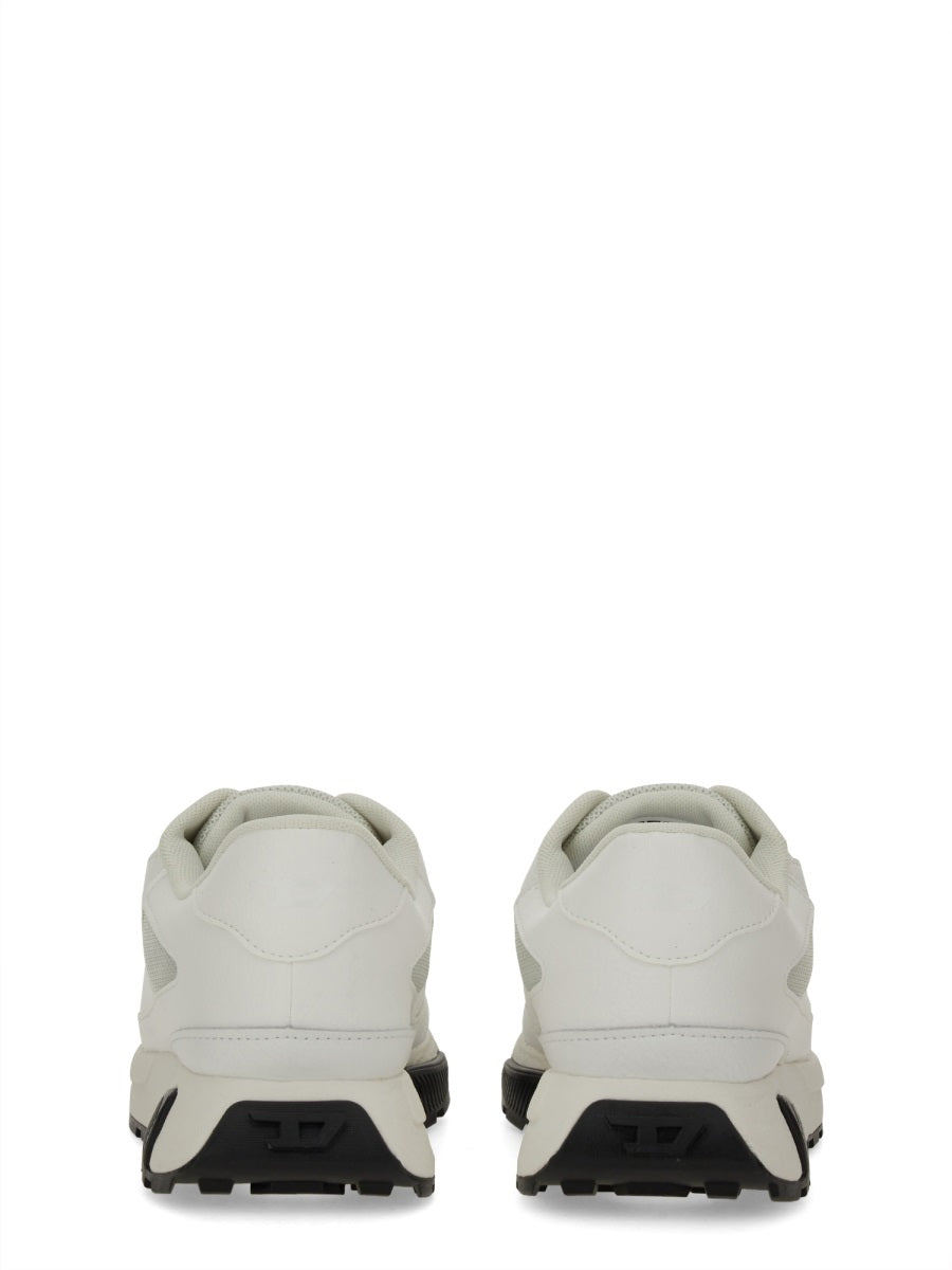 SNEAKER RUNNER "S-TAME-D"
