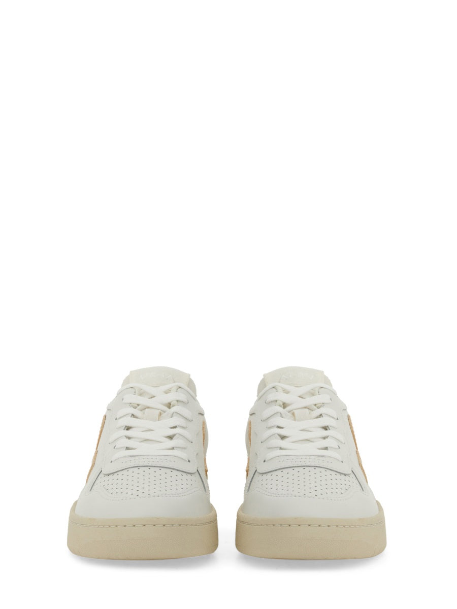 SNEAKER "V-10"