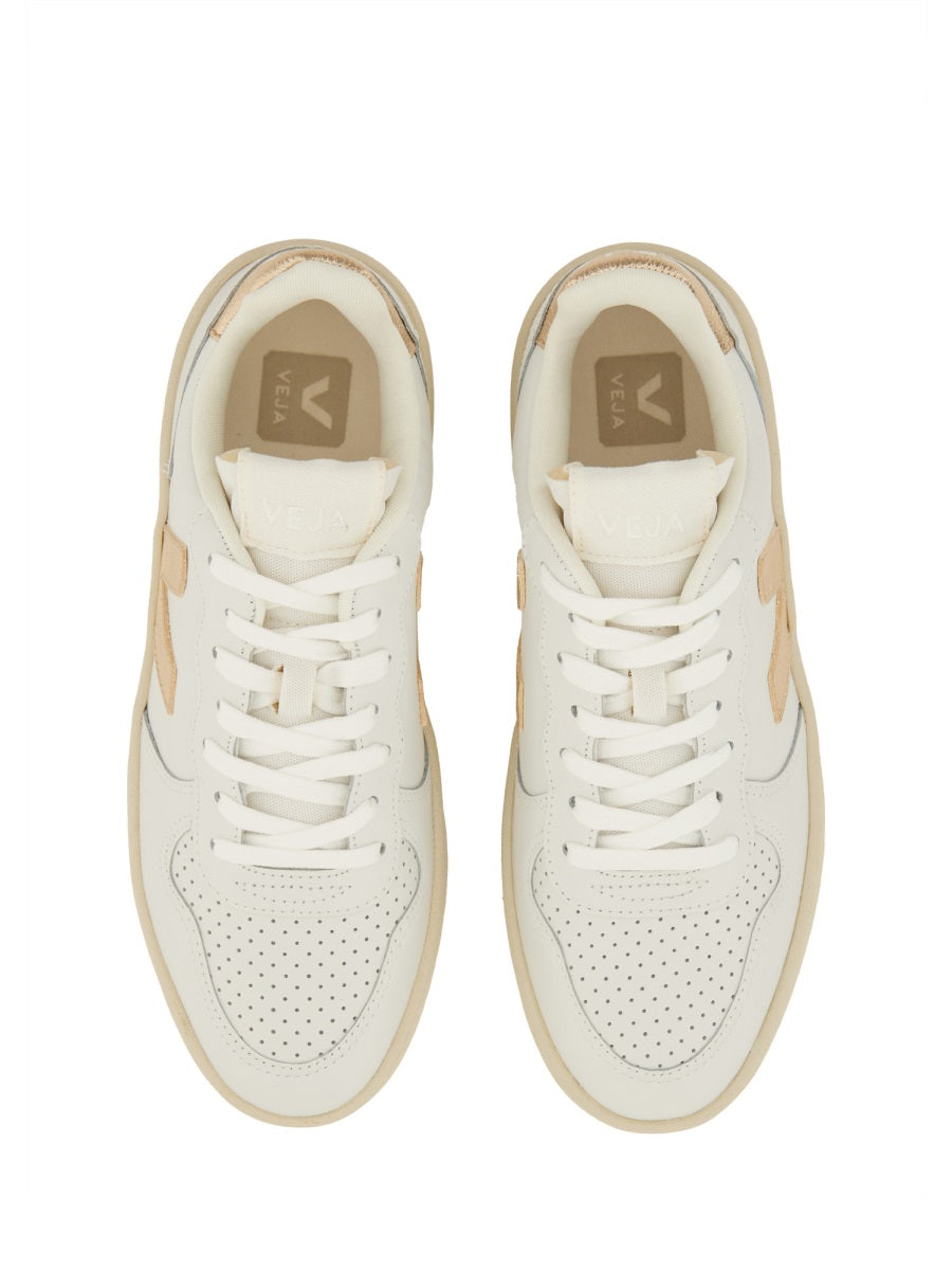 SNEAKER "V-10"