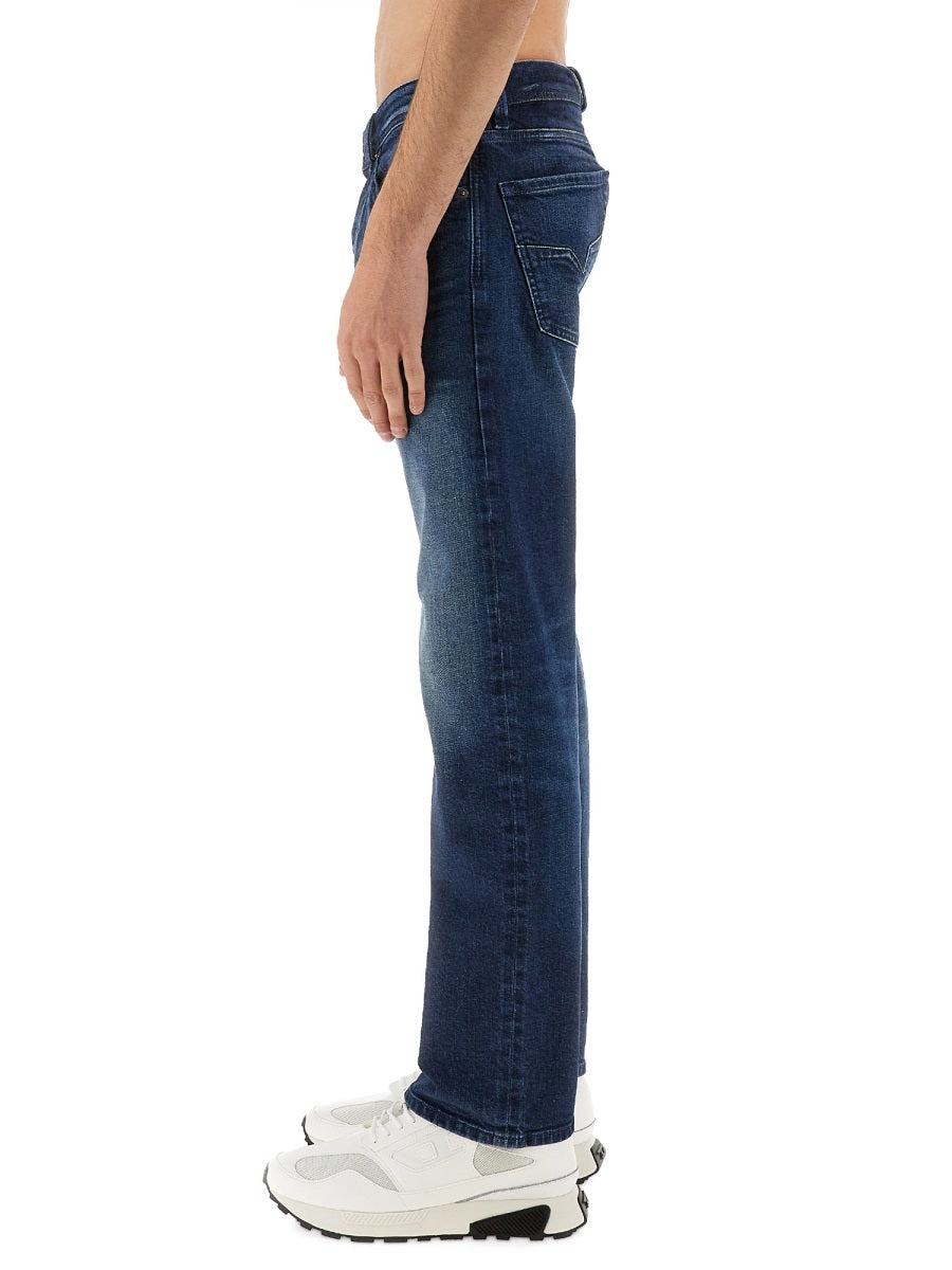 "1985 LARKEE" JEANS