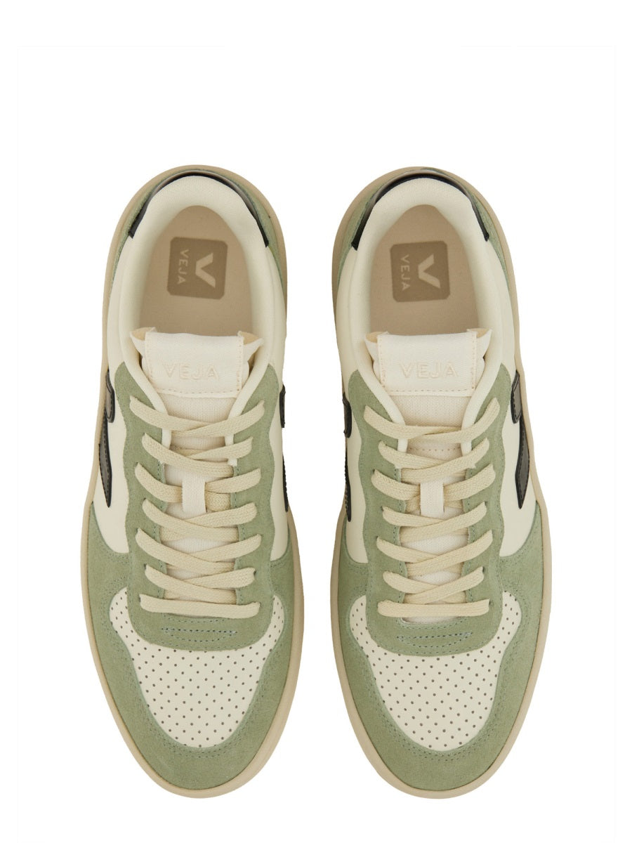 SNEAKER "V-10"